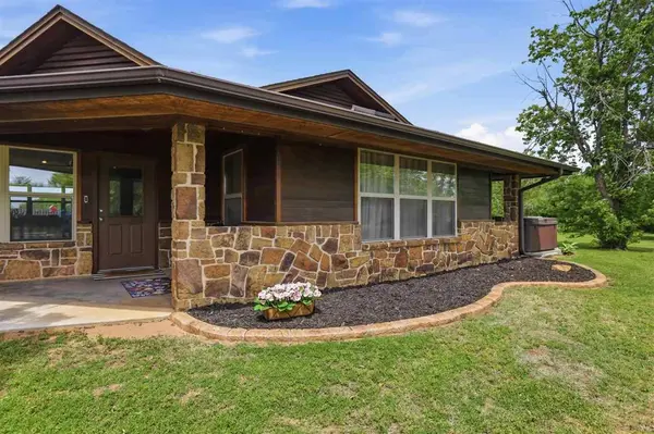 1199 N Amanda Ln, Stillwater, OK 74075