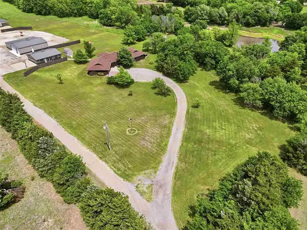 1199 N Amanda Ln, Stillwater, OK 74075
