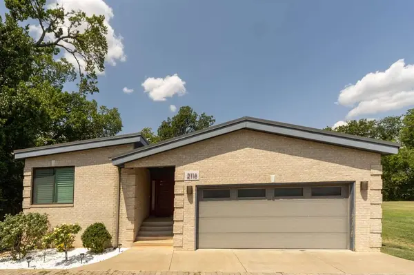 2116 W 6th Ave, Stillwater, OK 74074