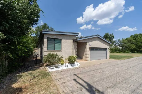 2116 W 6th Ave, Stillwater, OK 74074