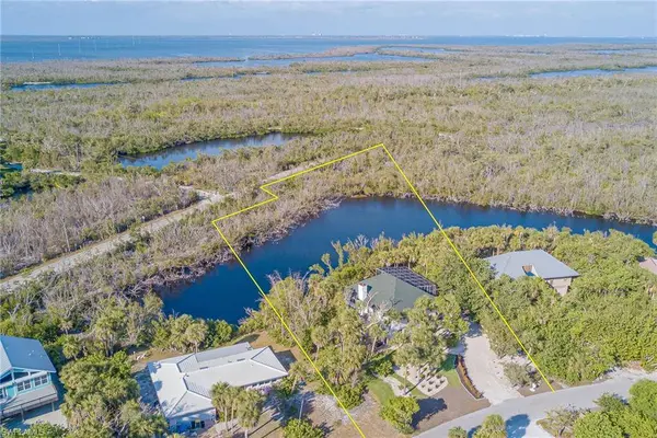 2042 Wild Lime DR, Sanibel, FL 33957