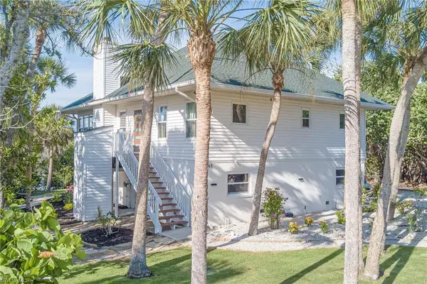 2042 Wild Lime DR, Sanibel, FL 33957