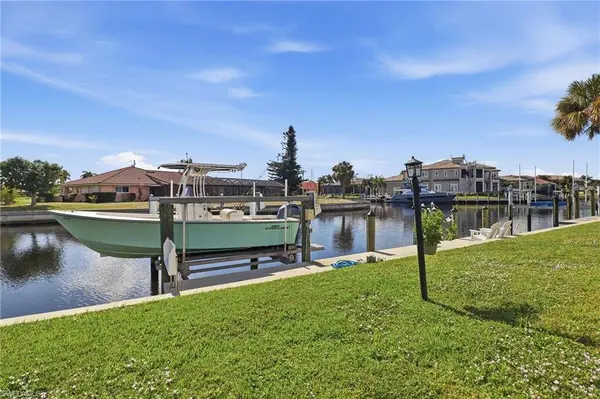 2211 Bayview RD, Punta Gorda, FL 33950