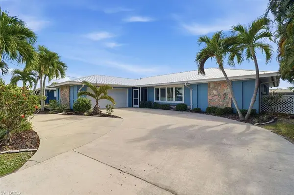 2211 Bayview RD, Punta Gorda, FL 33950