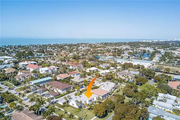 1070 6th ST S #1070, Naples, FL 34102