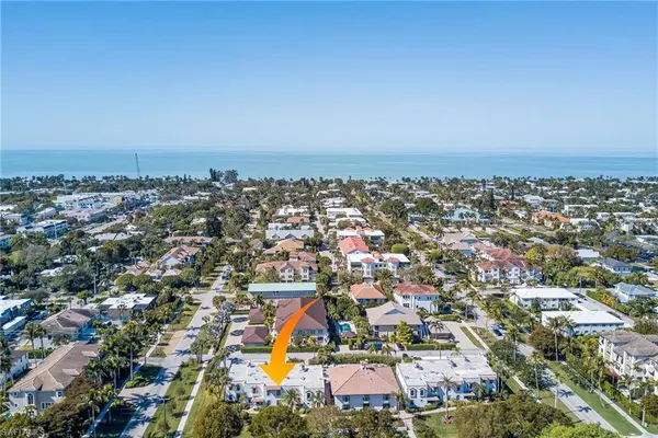 1070 6th ST S #1070, Naples, FL 34102