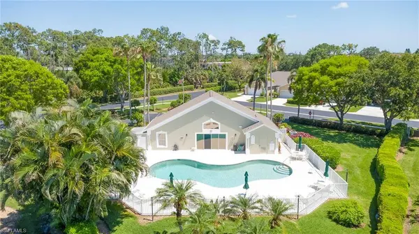 5754 Greenwood CIR #59, Naples, FL 34112