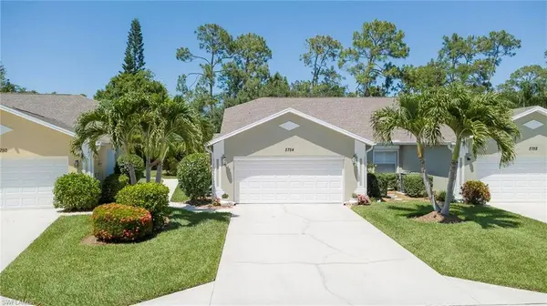 5754 Greenwood CIR #59, Naples, FL 34112