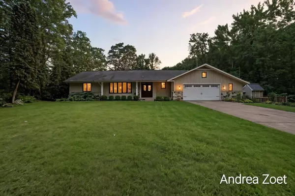 8300 Arapaho SE Trail, Alto, MI 49302