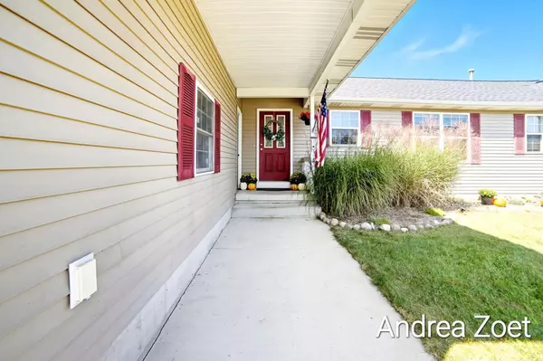 2673 Wildflower Drive, Middleville, MI 49333