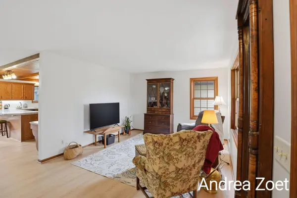 9571 Kraft SE Avenue, Caledonia, MI 49316