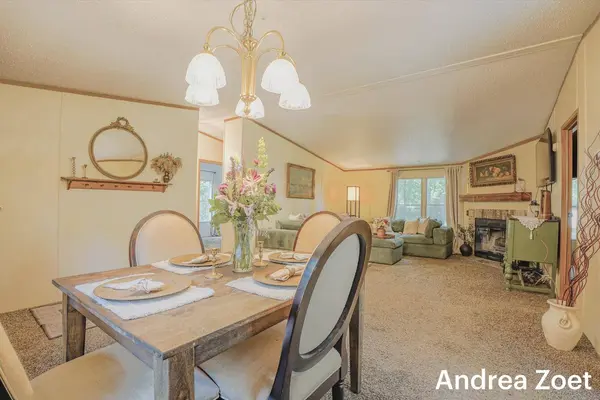 1705 Archwood Drive, Wayland, MI 49348