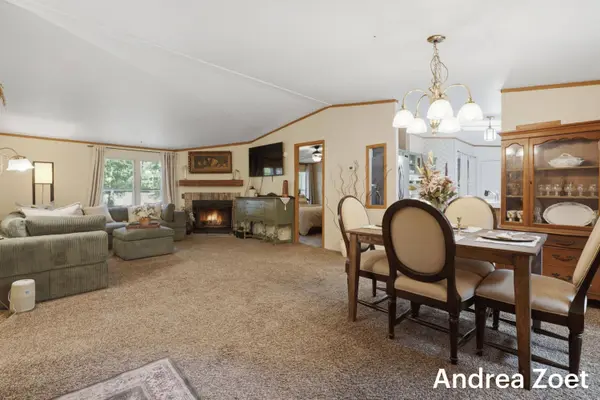 1705 Archwood Drive, Wayland, MI 49348