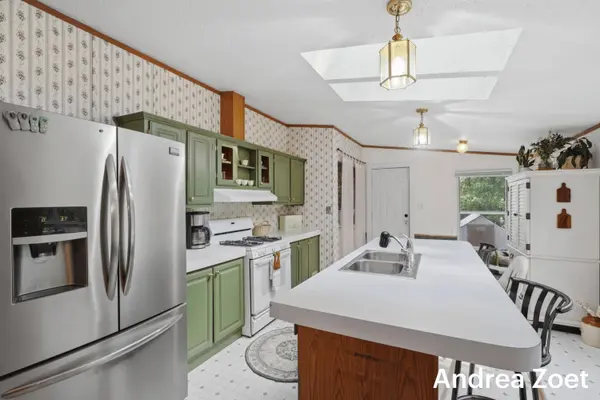 1705 Archwood Drive, Wayland, MI 49348
