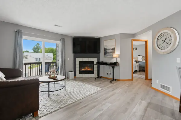 4165 Mallard Ct #5, Bettendorf, IA 52722-7237