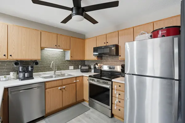 4165 Mallard Ct #5, Bettendorf, IA 52722-7237