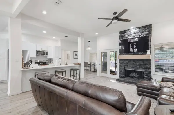 511 Debora DR, Georgetown, TX 78628