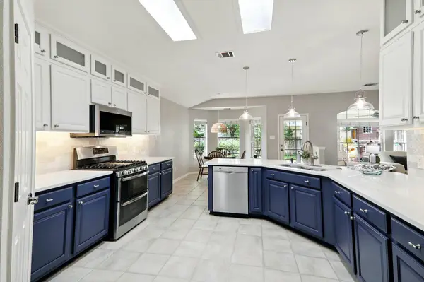 10733 Quarry Oaks TRL, Austin, TX 78717