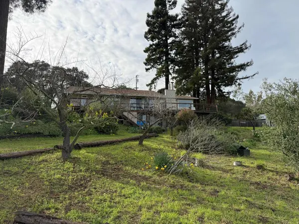 250 Robin Meadow LN, Watsonville, CA 95076