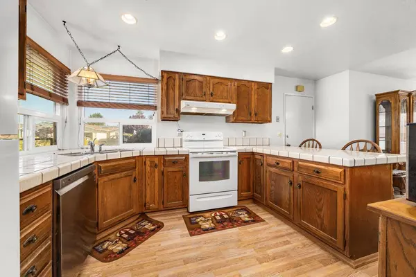 459 Vivienne DR, Watsonville, CA 95076