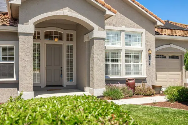 961 Oak Creek CT, Hollister, CA 95023