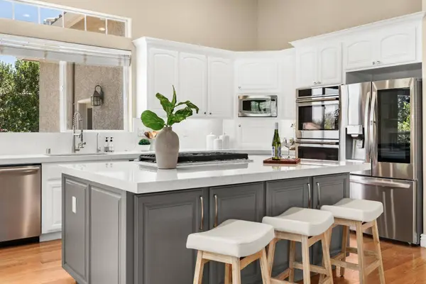 961 Oak Creek CT, Hollister, CA 95023