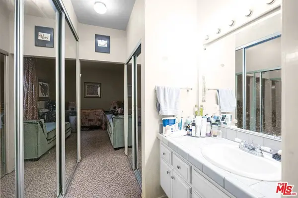 15155 Sherman Way #5, Van Nuys, CA 91405