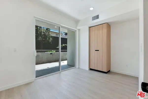 1124 S Normandie AVE, Los Angeles, CA 90006