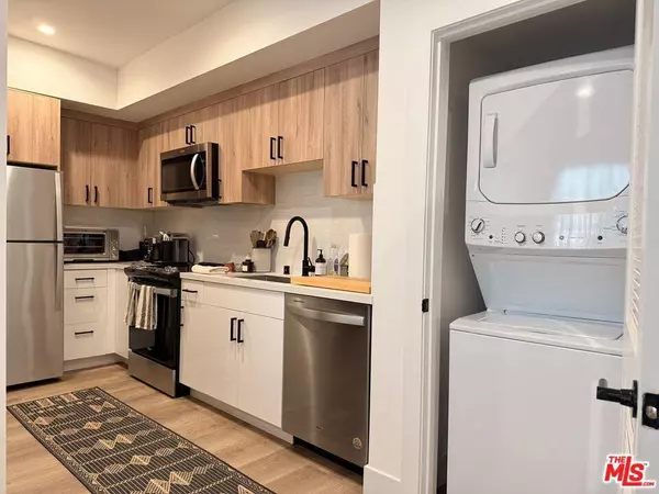 914 7th ST, Santa Monica, CA 90403