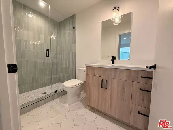 914 7th ST #9, Santa Monica, CA 90403