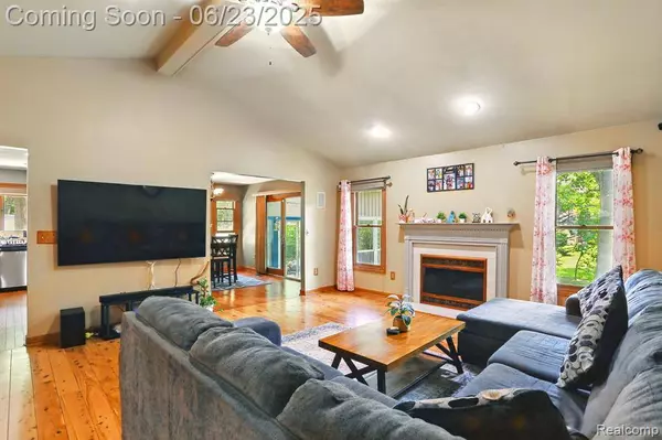 11970 Diamond Drive, Shelby Twp, MI 48315