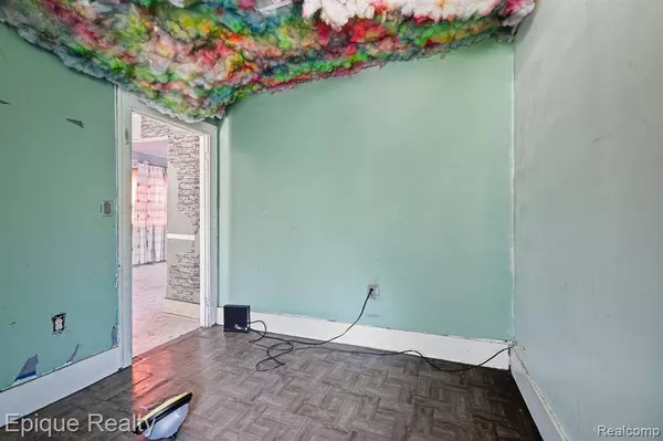 14177 Bentler Street, Detroit, MI 48223