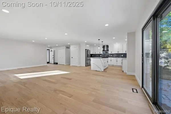 15775 Nader Court Court, Clinton Twp, MI 48038