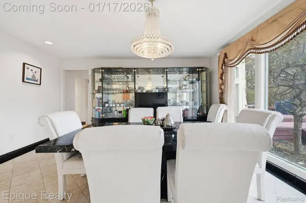 2029 Birchwood WAY, Bloomfield Hills, MI 48302