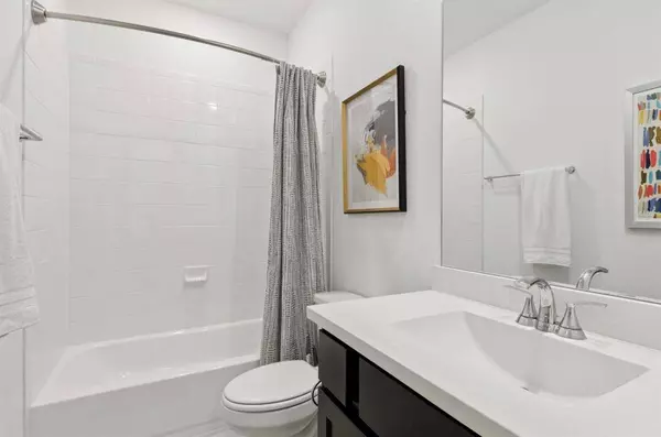 1909 Pelham Drive, Aubrey, TX 76227