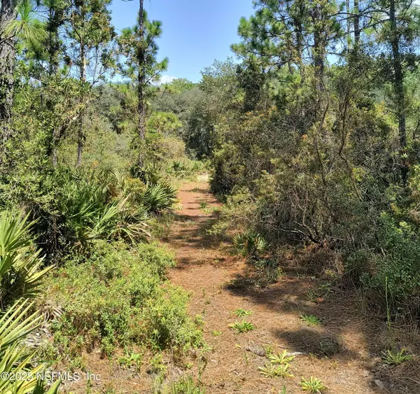 708 SQUARES RD, Palatka, FL 32177