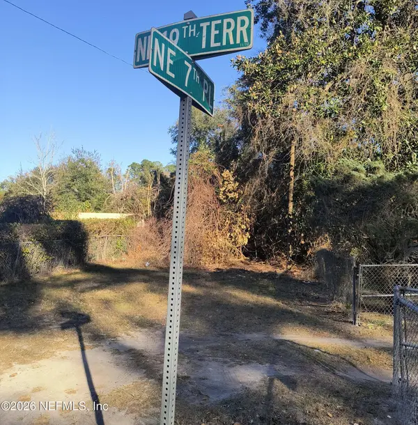 1929 NE 7TH PL, Gainesville, FL 32641