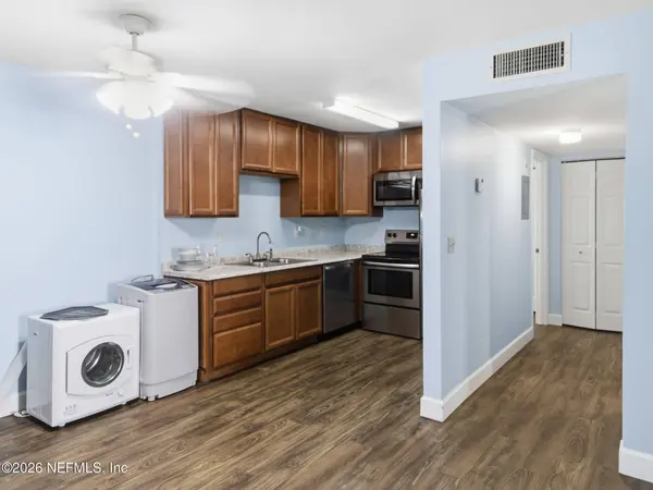 6519 W NEWBERRY RD #1006, Gainesville, FL 32605