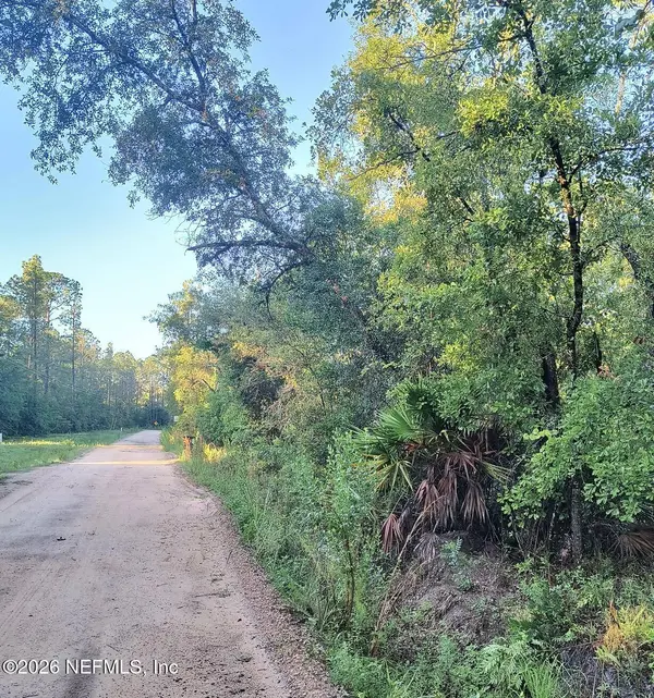 4235 OAK FOREST LN, Keystone Heights, FL 32656