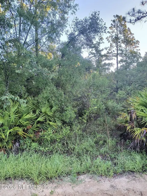 5730 INDIAN TRL, Keystone Heights, FL 32656