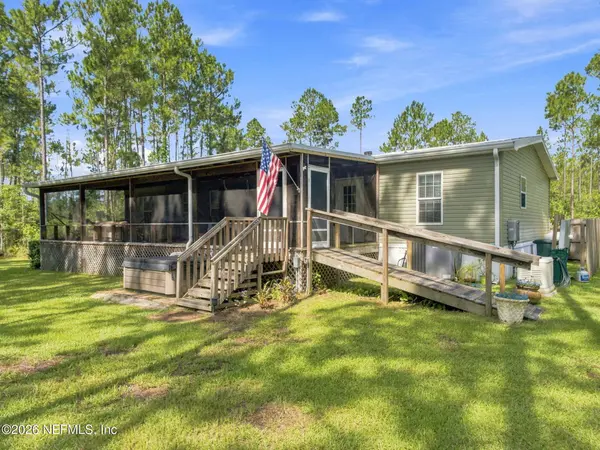 5835 LISA LYNN LN