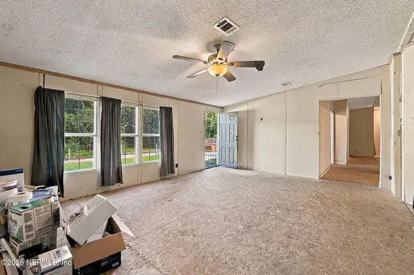 254 7TH AVE SE, Interlachen, FL 32148