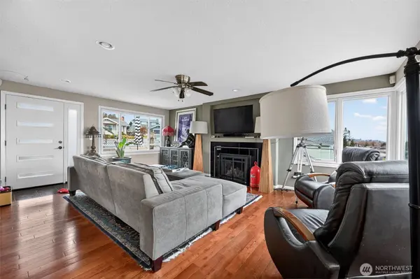 1111 E 8th ST, Port Angeles, WA 98362