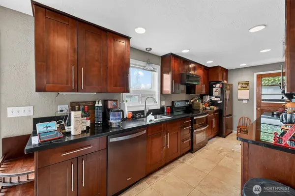 1111 E 8th ST, Port Angeles, WA 98362