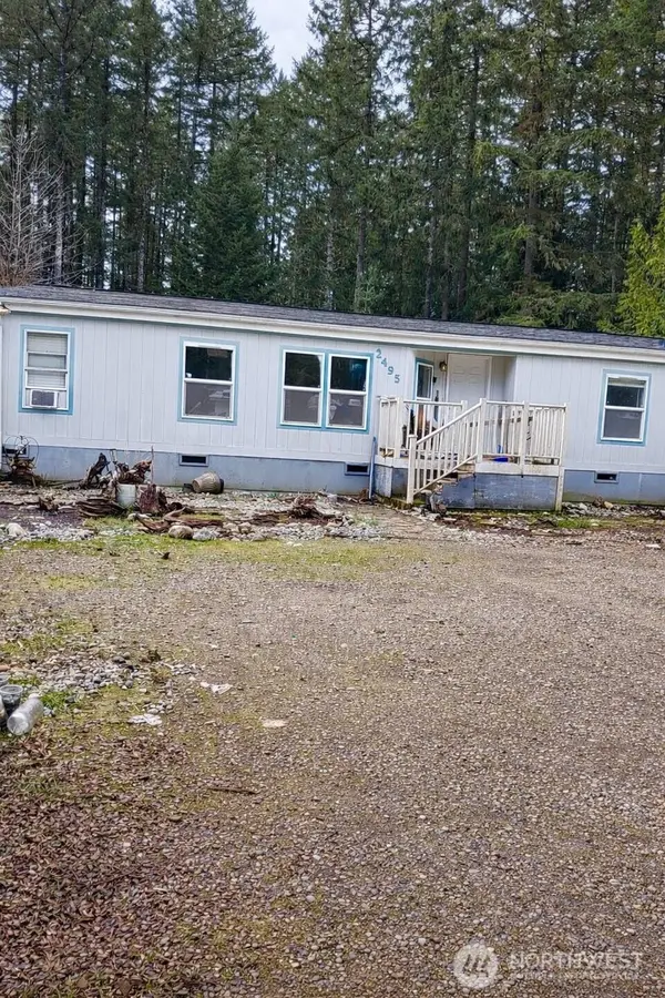 2495 Christopher RD NW, Seabeck, WA 98380