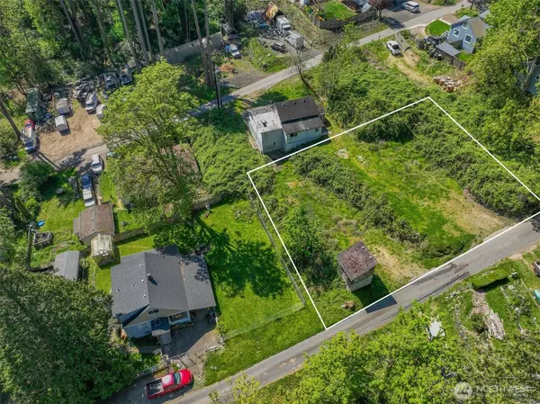2329 NE Fruitland DR, Bremerton, WA 98310