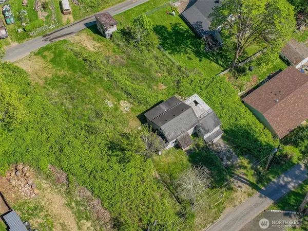 2329 NE Fruitland DR, Bremerton, WA 98310