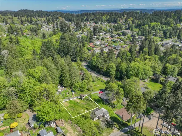 2329 NE Fruitland DR, Bremerton, WA 98310