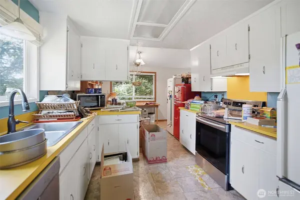 527 Ranger DR SE, Olympia, WA 98503
