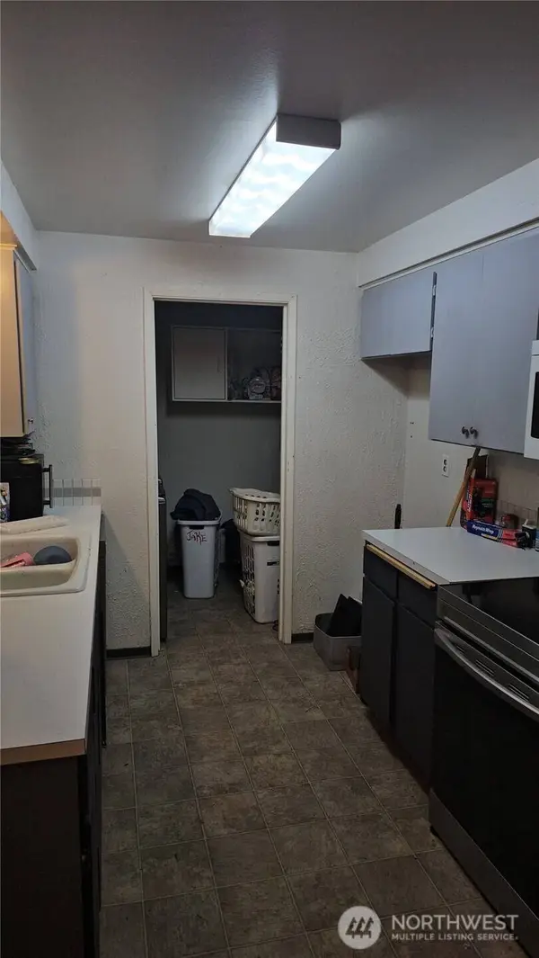 270 Kinne LN, Selah, WA 98942